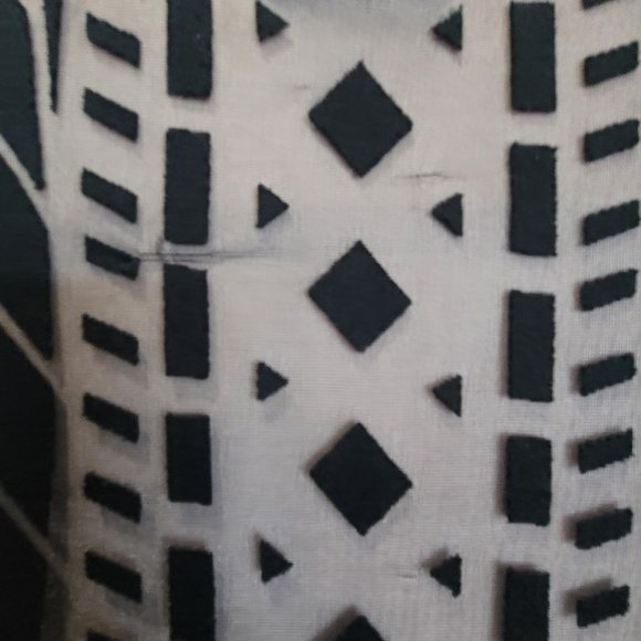 XXL Lace Sheer Geometric Sleeveless Maxi Dress with Liner - Picture 4 of 7